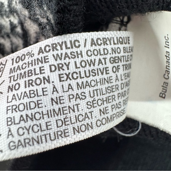 Hat toque winter warm cozy knit Black and White Knit Beanie with Pink Pom - Picture 6 of 7